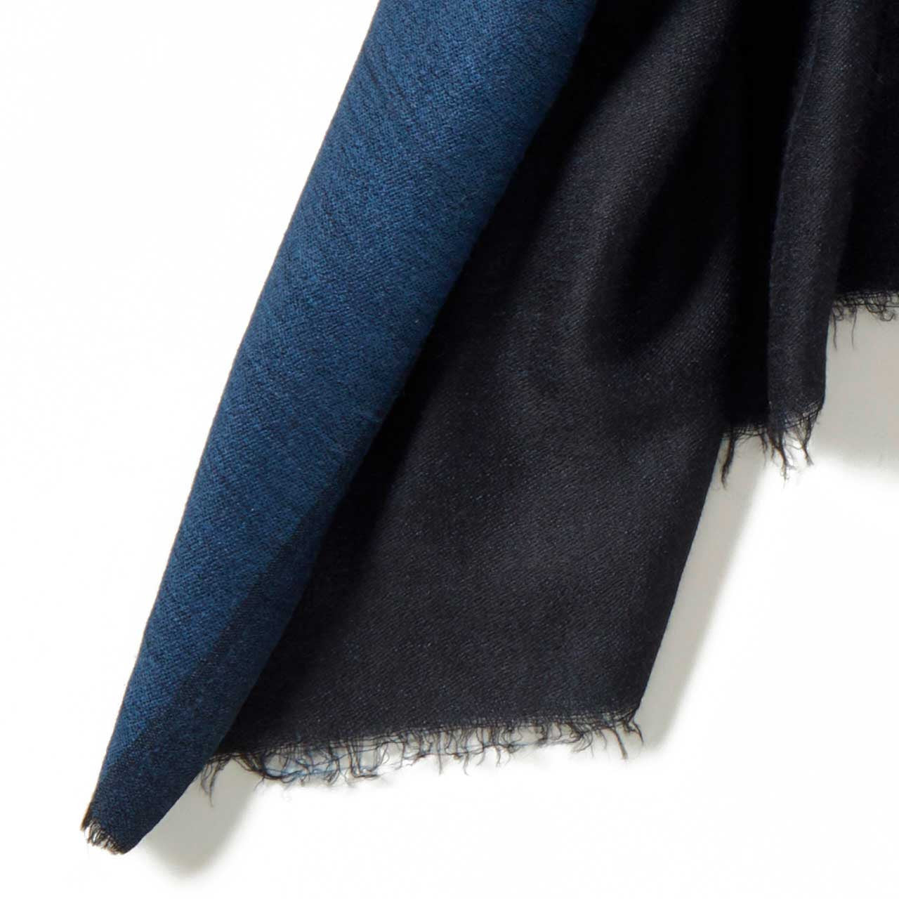 Lapis Rahasi Kashmiri Scarf